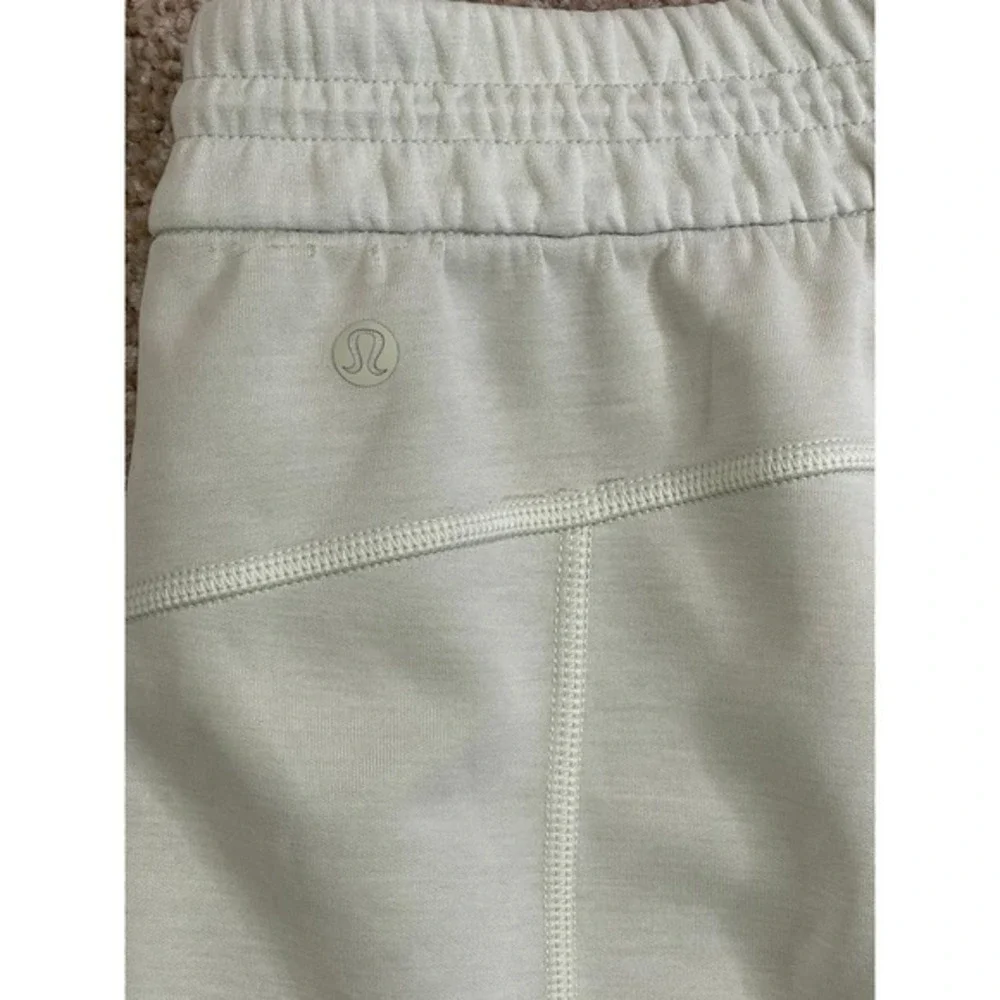 Lululemon Softstreme‎ HR Pant Size 6 Green Lime